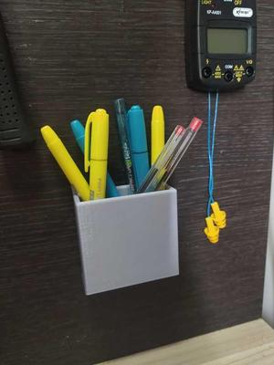 Pen holder wall mount (small)