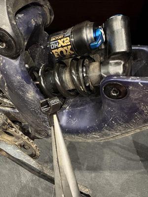 Fox DHX2 sag indicator