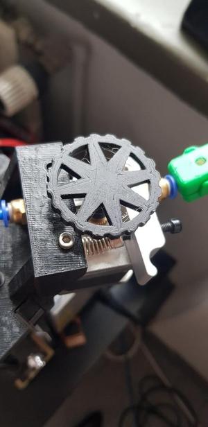 Extruder Wheel with a medium long shaft