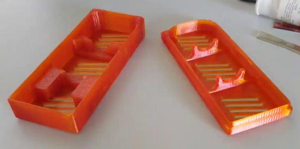 Muhle razor travel box with snap cover.