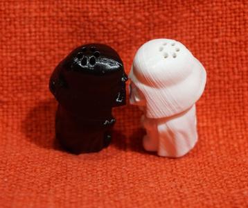 Mini Vader Salt- and Pepper Shaker