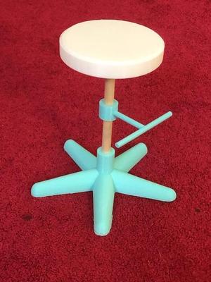 Bar Stool With Footrest (1/3 bjd)
