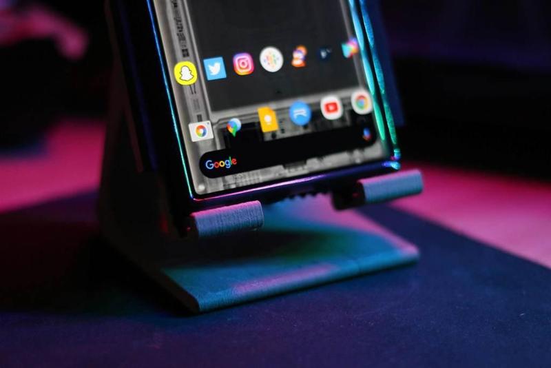 Galaxy Note 20 Ultra phone stand remix