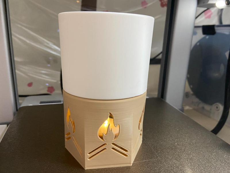 Continuously heating cup