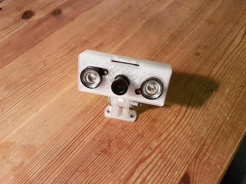 Low Profile Raspberry Pi Camera Housing with IR LED's cb30 -- Raspberry Pi Kamera Gehäuse mit IR LED's cb Kamera Modul