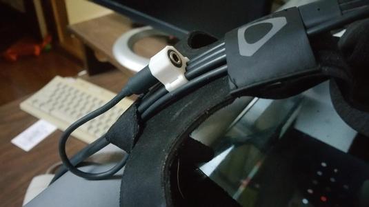 Headphone Connector clip for HTC Vive