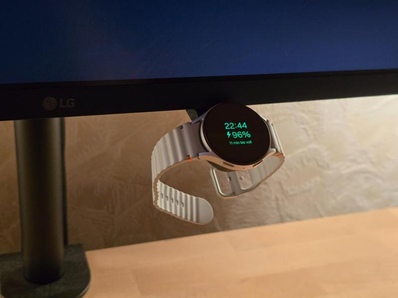 Samsung Galaxy Watch 7, 6, 5 Monitor charging Dock