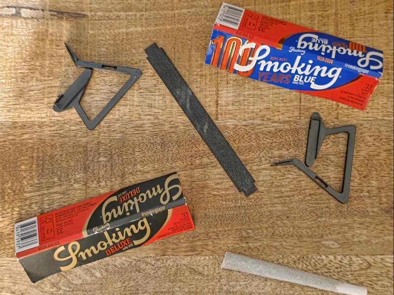 Universal Size Rolling Paper Couche Holder