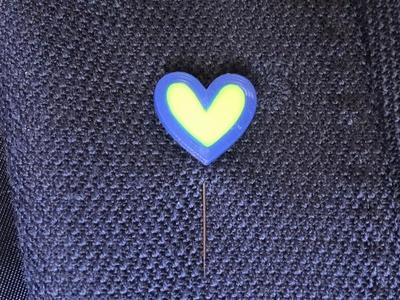 Brooch - Lapel pin - Ukraine flag