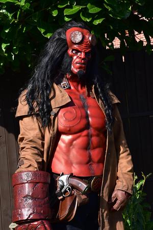 Hellboy Mask Cosplay