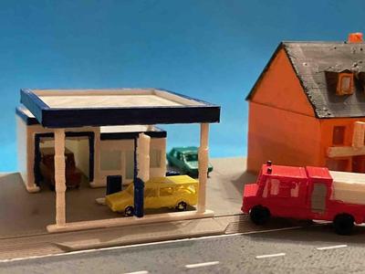 Gas station 2 (z-scale)