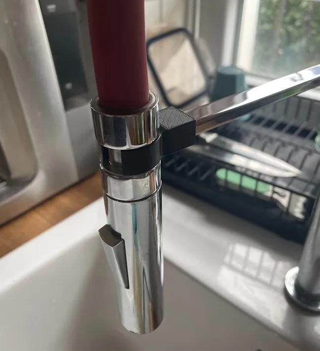 Schütte Stilo Brause Halterung Wasserhahn - Schuette Faucet holder   