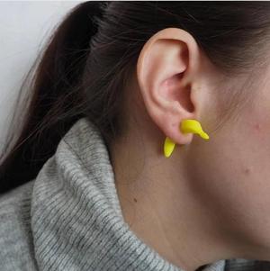 Banana earring