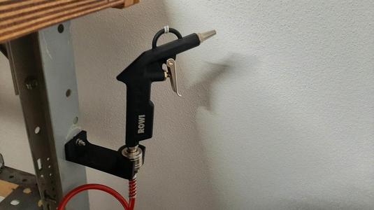 Compressed air euro coupling tool mount