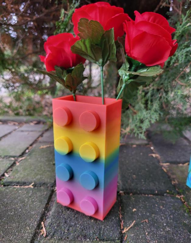 BRICK VASE