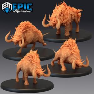 Forest Boar Set / Wild Pig / Bulky Horned Beast