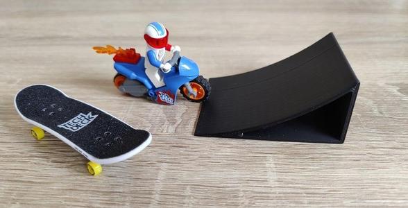 Little and simple springboard toy