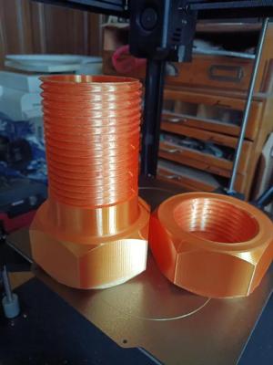 M85-box pilsner urquell 0,5l   