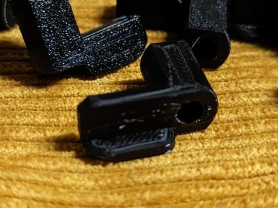 Fly Screen Wing Clip, no supports