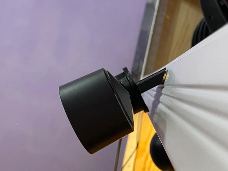 45 degree magnetic holder for philip hue play   