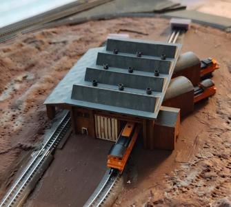 T gauge (1:450) crane, warehouse and shop