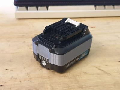 Makita 12 volt li-ion battery extender