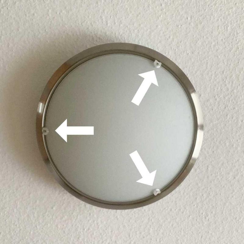 Clip to hold glass of lamp (10x4 mm)