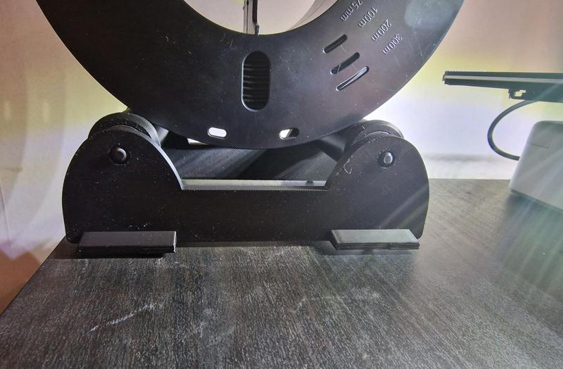 Filament Spool Roller