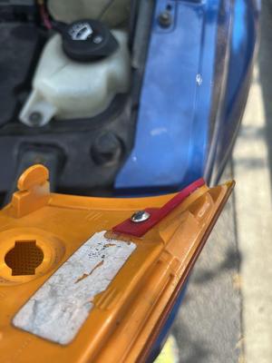 Side Marker Tab Repair 04-07 Saturn Vue