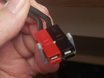 Power Pole Pair Lock Clamp