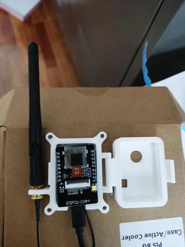 Carcasa pra ESP32-CAM   