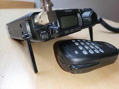 FT-817, FT-818 Stand