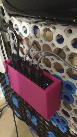 Anker PowerPort 10 USB 60W Holder with Snap for Multiboard