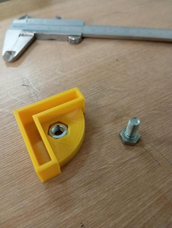 Adjustable base for CR-Laser Falcon (10W)