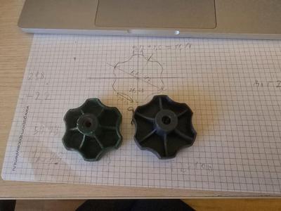 Roof adjustment handle for garden swings