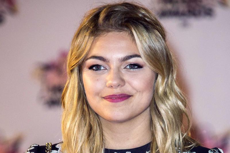 Louane, singer