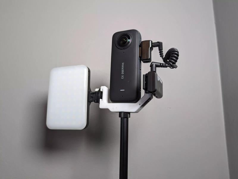Insta360 x3 Double Cold Shoe Mount with USB Door Compartment