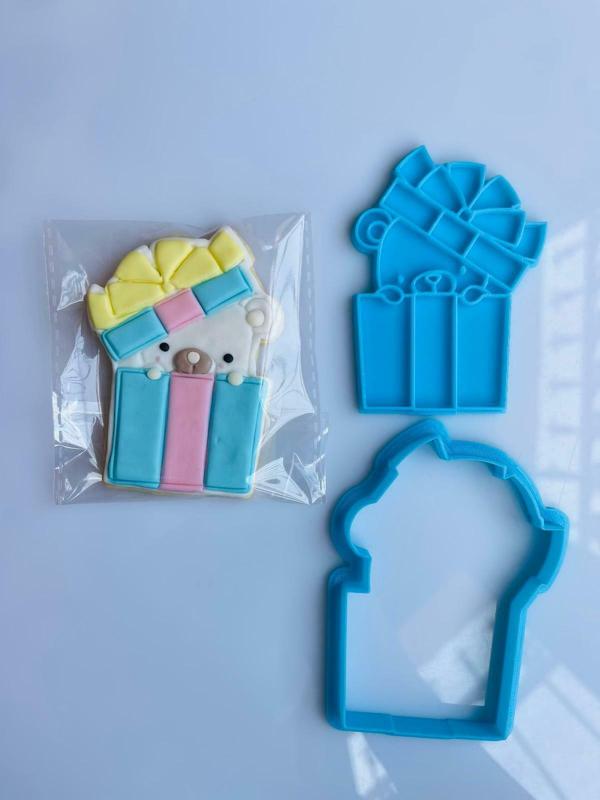 GIFT BEAR COOKIES, FONDANT, AND CLAY CUTTERS, WITH A STAMP