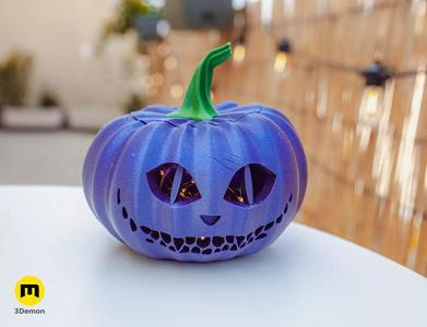 Cheshire Cat Pumpkin Lantern
