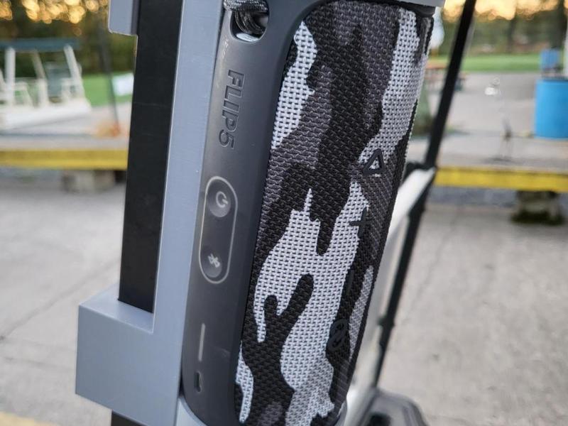 JBL Flip 5 golf cart magnetic holder