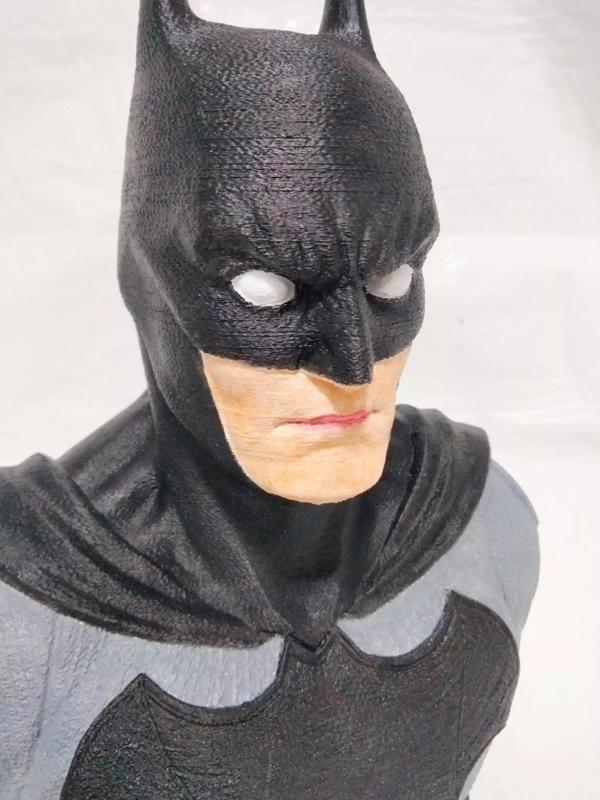 ULTIMATE BATMAN BUST