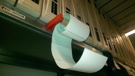 Label holder/dispenser