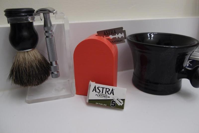 Safety Razor Blade Bank