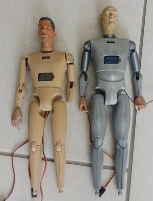 V4 figurine 27cm