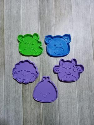 COOKIE CUTTER FARM ANIMALS
