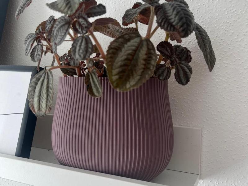 Vase for Ikea shelf