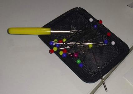 sewing pins magnet housing