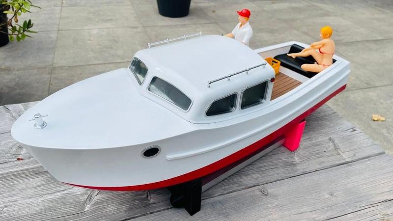 "bakdekker" yacht sport RC boat 1/10