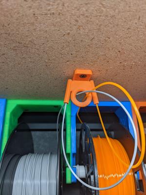 Filament guide