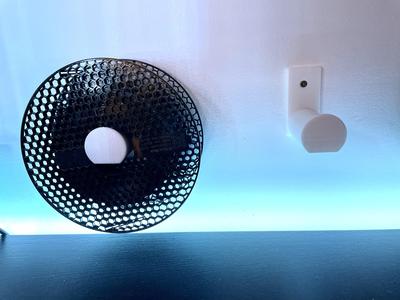 Wall mount spool holder